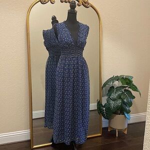 Max Studio Women's Sleeveless V Neck Smocked Waist Dress Size S